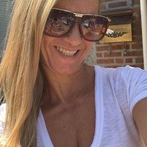 Meet your Posher, Cida